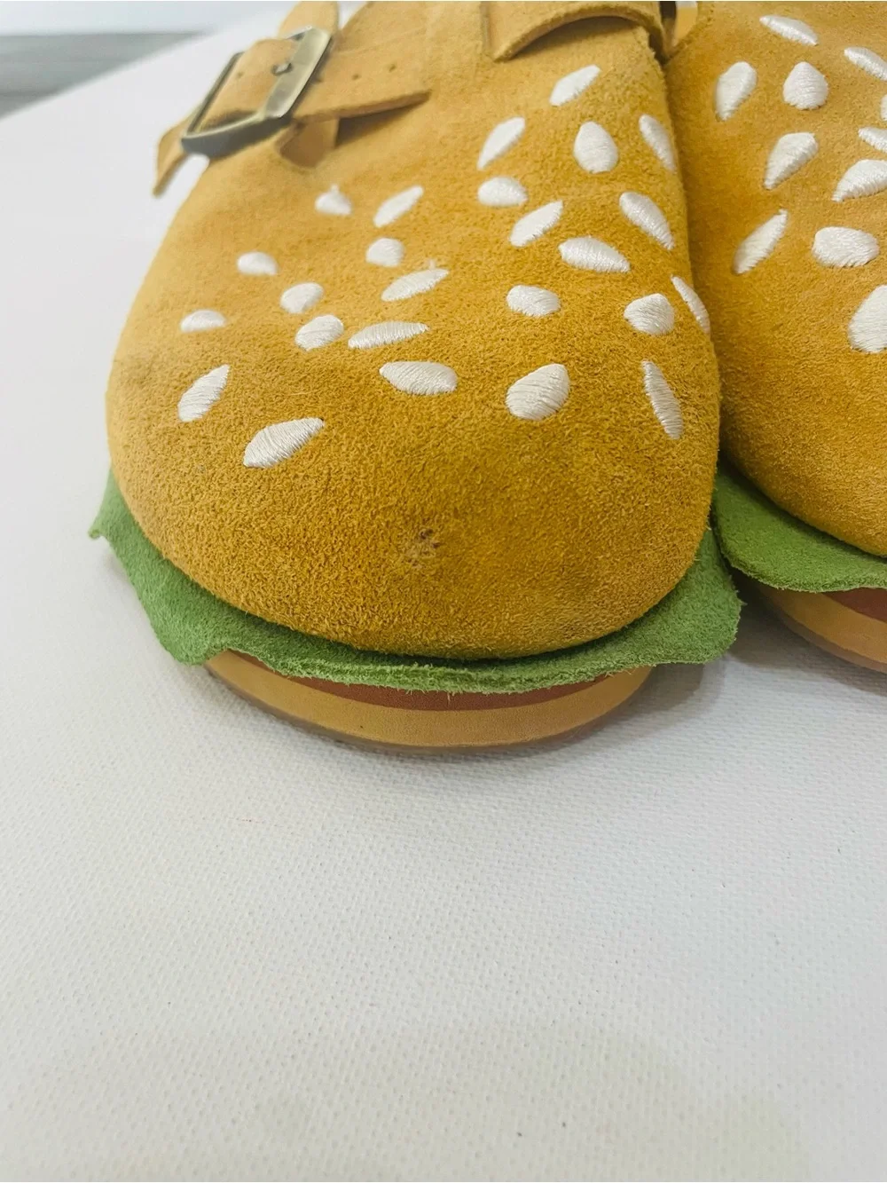 Helloslippers Burger Clogs Suede Novelty Food Shoes Size M8 or W9.5